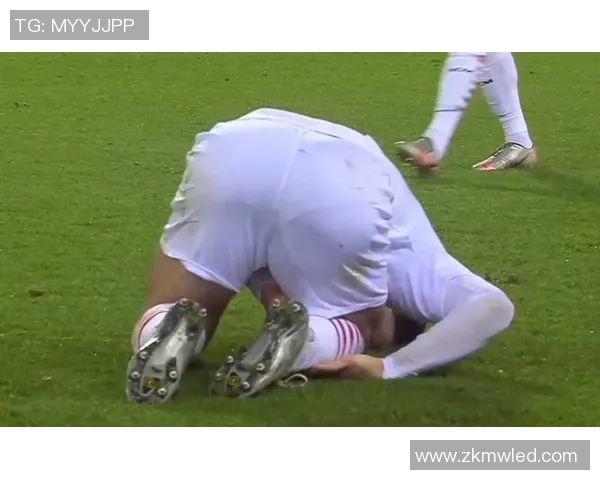 足球明星倾情代言男士内裤打造时尚与舒适的完美结合 足球明星倾情代言男士内裤打造时尚与舒适的完美结合